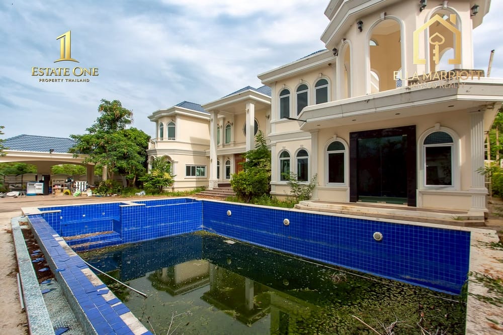 Luxury Estate Villa in Khao Tao 9