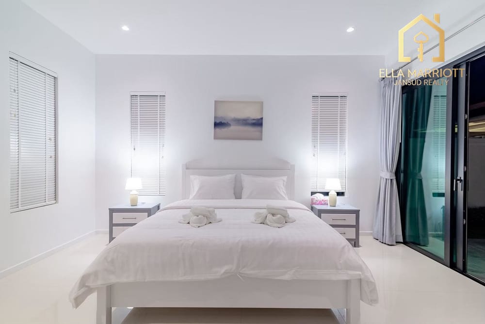 Luxury Pool Villa on Expansive at The Clouds 25
