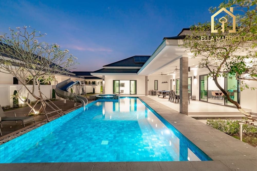 Luxury Pool Villa on Expansive at The Clouds 3