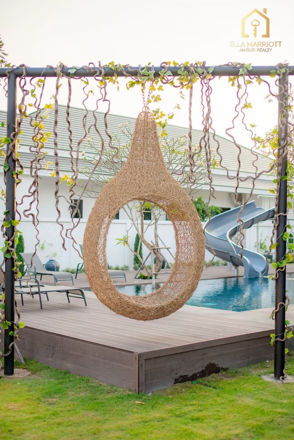 Luxury Pool Villa on Expansive at The Clouds 7