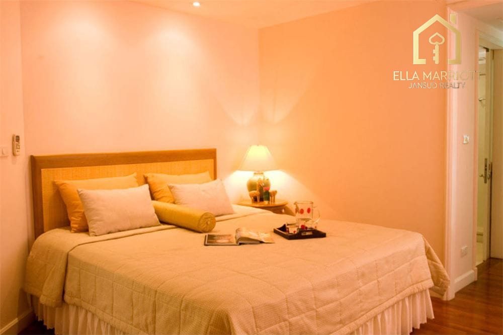 For Rent: Spacious Pet-Friendly 3 Bedroom Condo in Low Rise Building 4