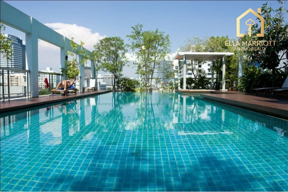 For Rent: Spacious Pet-Friendly 3 Bedroom Condo in Low Rise Building 6