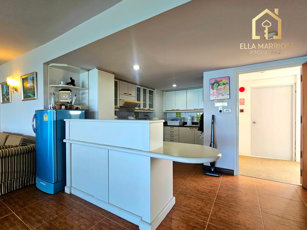 Panoramic Beachfront Penthouse Unit at Milford Paradise 9