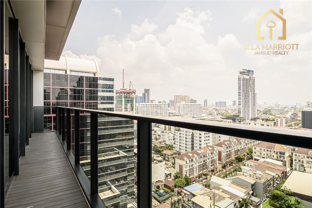Tela A Glorious and Sophisticated Landmark in Vibrant Thonglor 27