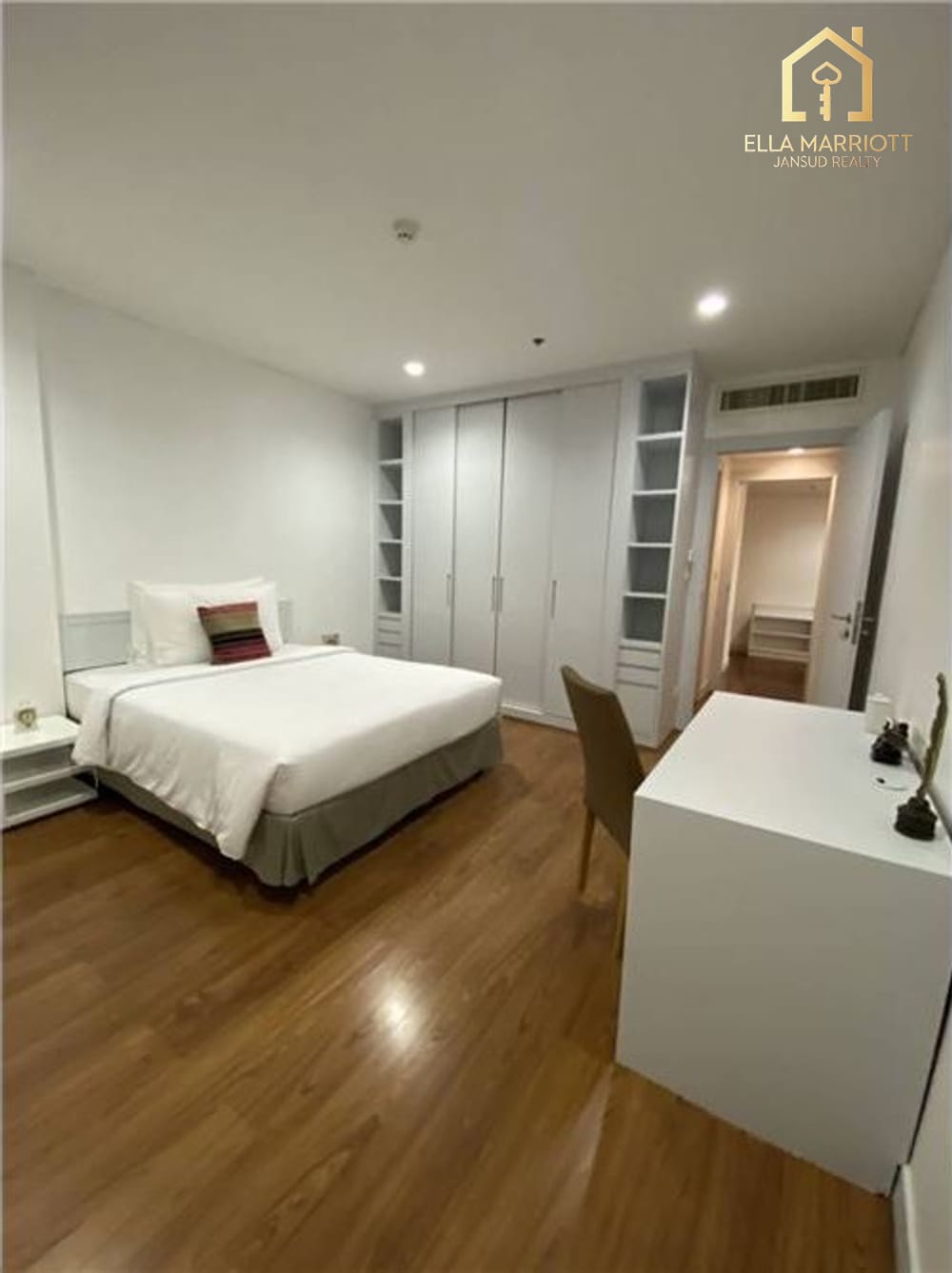 3-Bedroom Condo for Rent Near BTS Ekkamai - 15 Min Walk 10