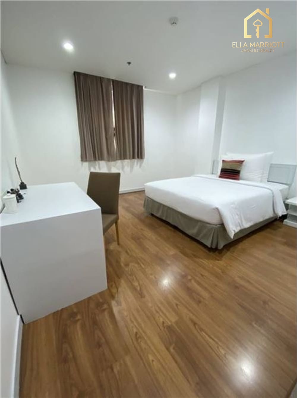 3-Bedroom Condo for Rent Near BTS Ekkamai - 15 Min Walk 11
