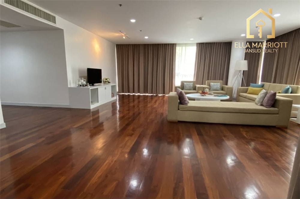 3-Bedroom Condo for Rent Near BTS Ekkamai - 15 Min Walk 2