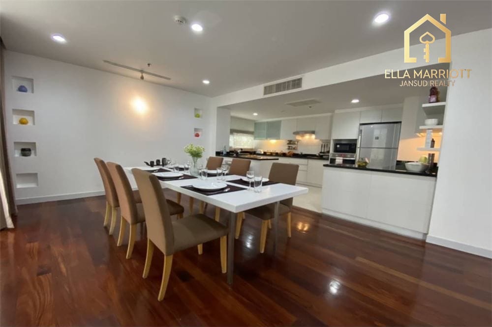 3-Bedroom Condo for Rent Near BTS Ekkamai - 15 Min Walk 4