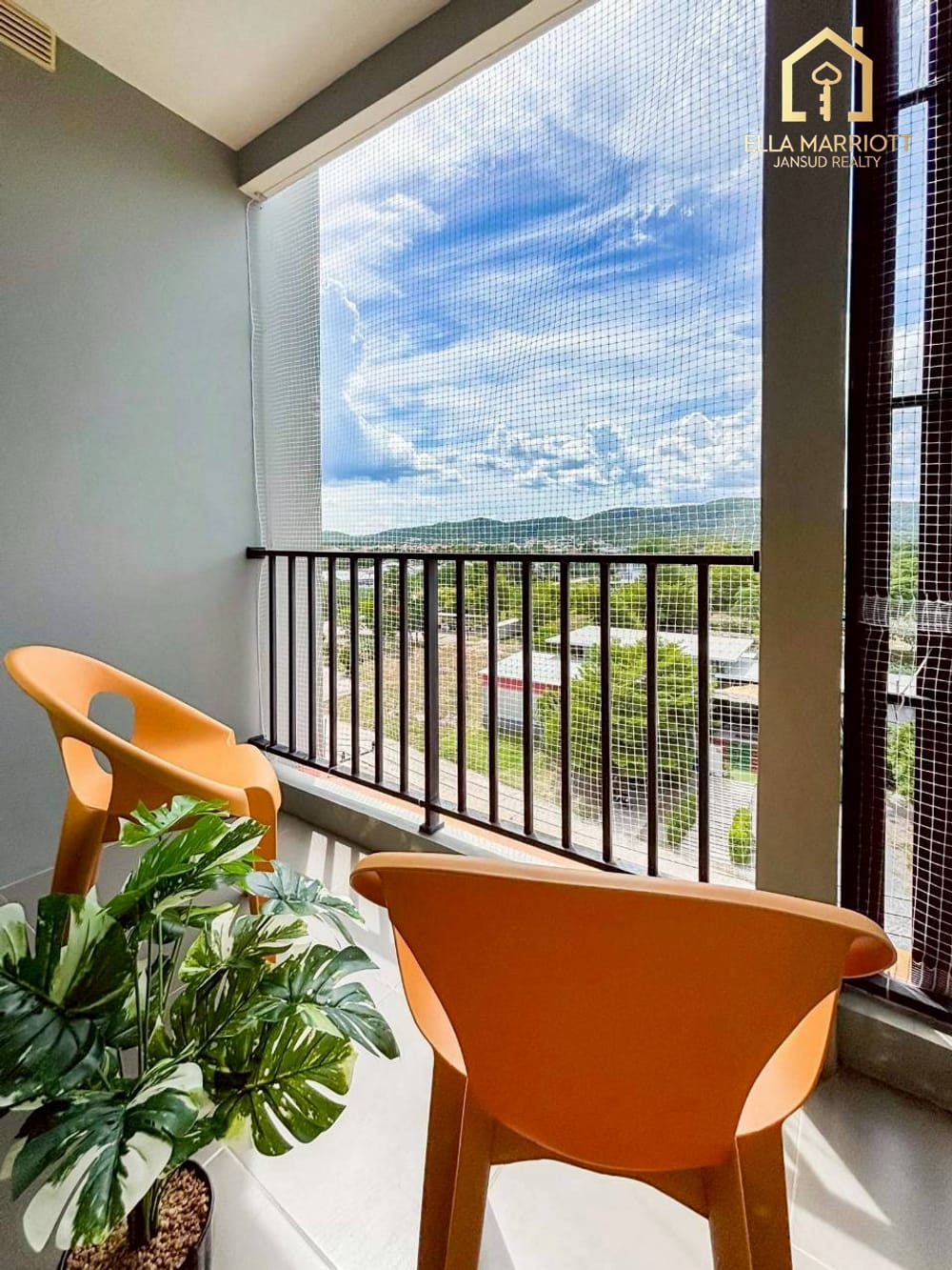 The Panoramic Mountain Suite at My Style 5