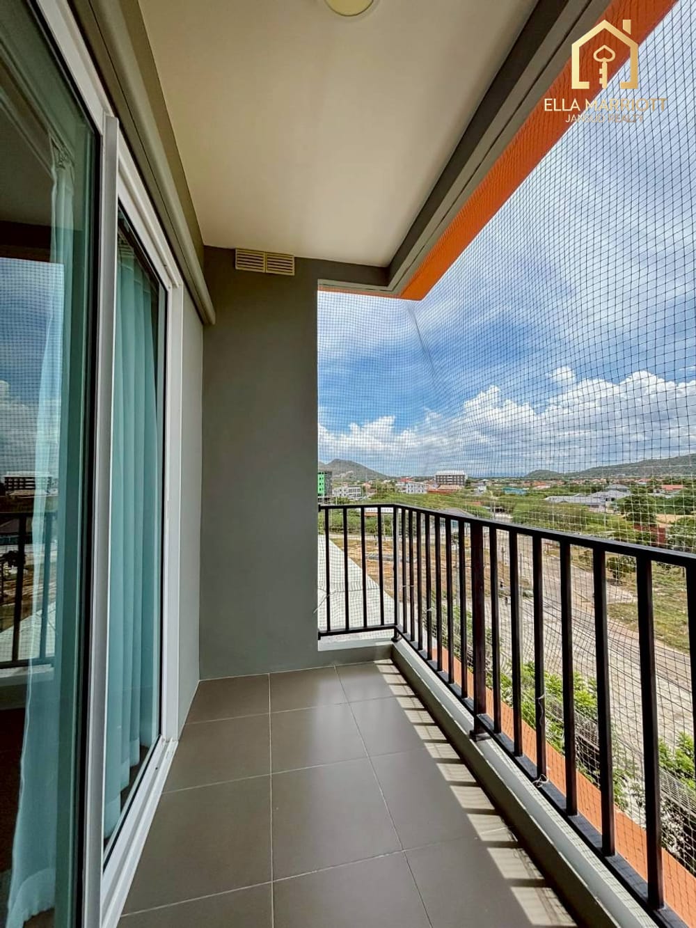Exclusive Mountain-View Combined Suite at My Style 10