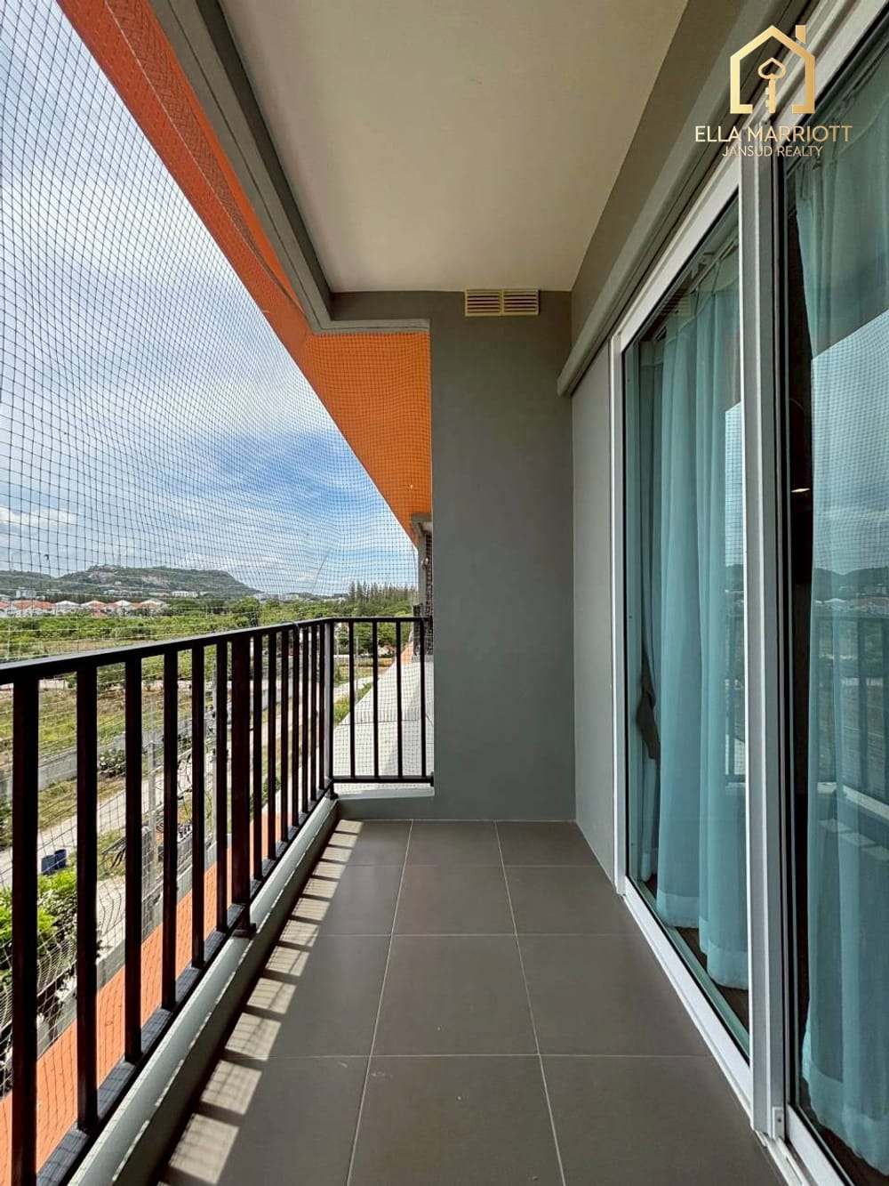 Exclusive Mountain-View Combined Suite at My Style 11