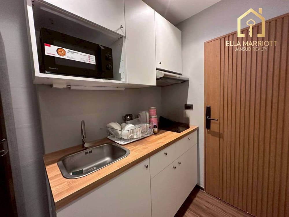 Serene Living at Hua Hin Sport Villa  15