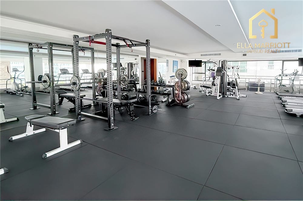 450sqm Newly Renovated 4BR Condo for Rent in Asoke - Pet-Friendly 22