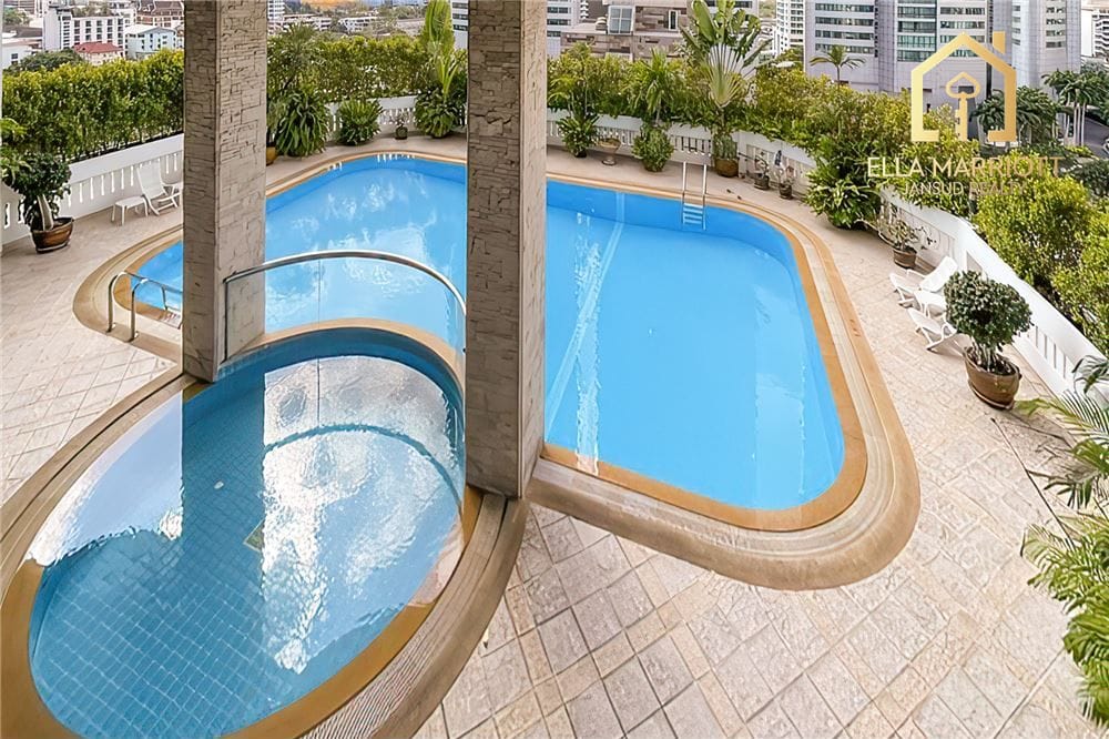 450sqm Newly Renovated 4BR Condo for Rent in Asoke - Pet-Friendly 24