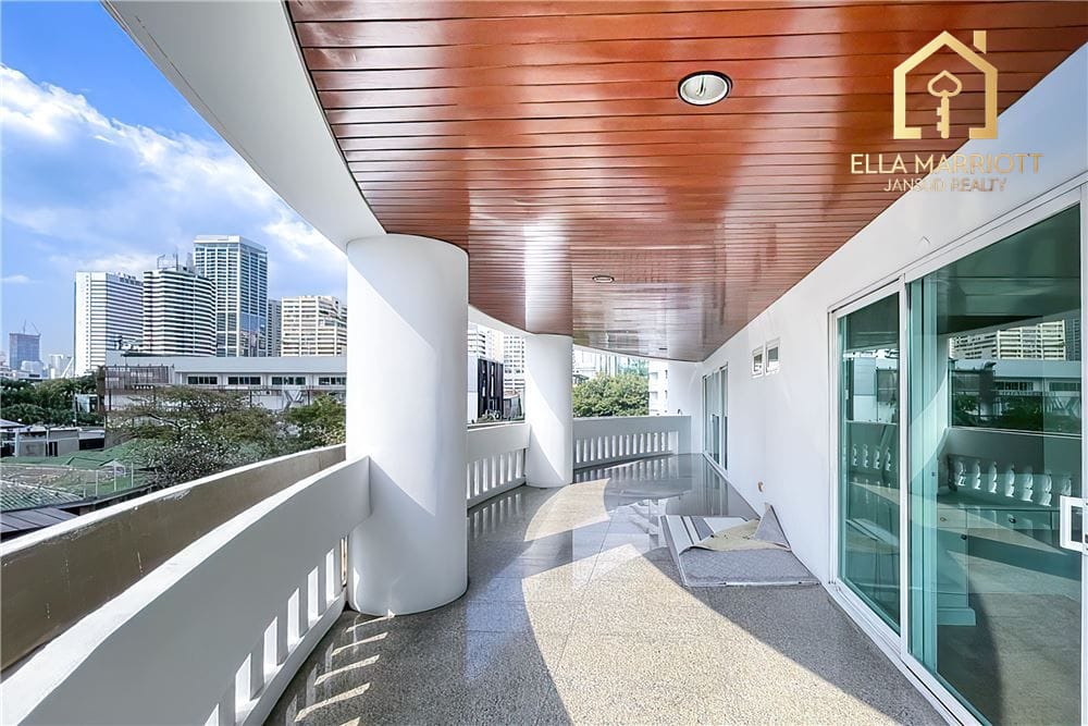 450sqm Newly Renovated 4BR Condo for Rent in Asoke - Pet-Friendly 3