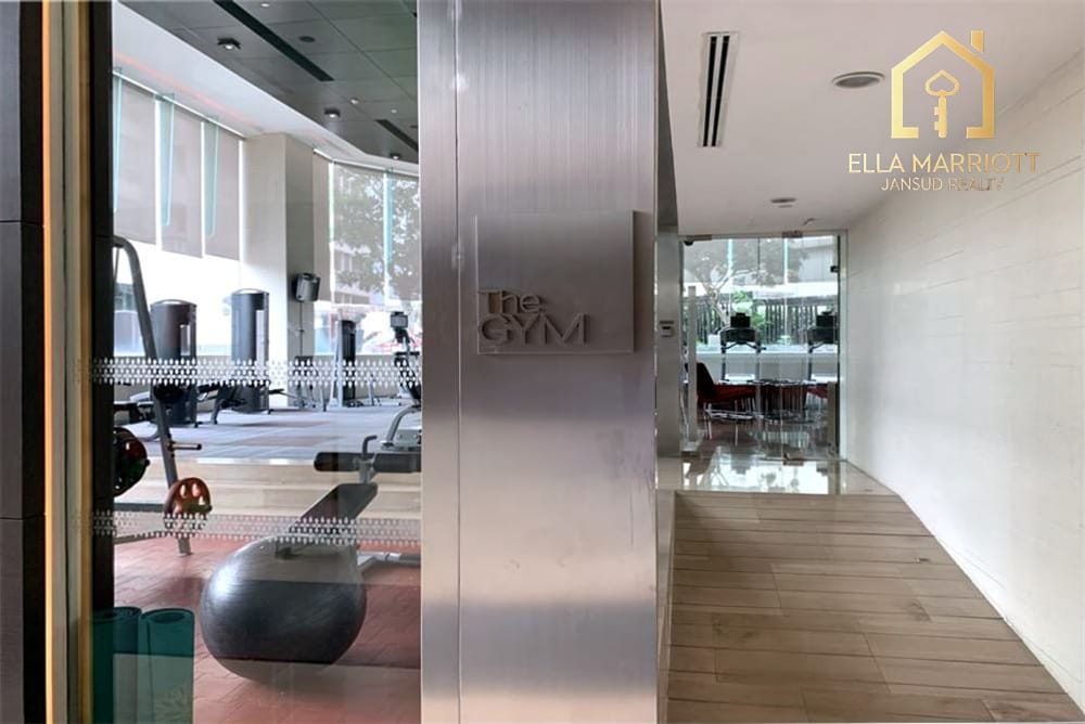Luxury Sathon Condo: City Views & Prime Location 18
