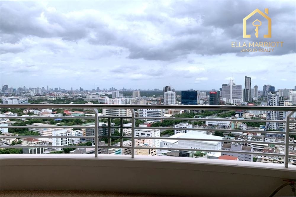 Luxury Sathon Condo: City Views & Prime Location 23