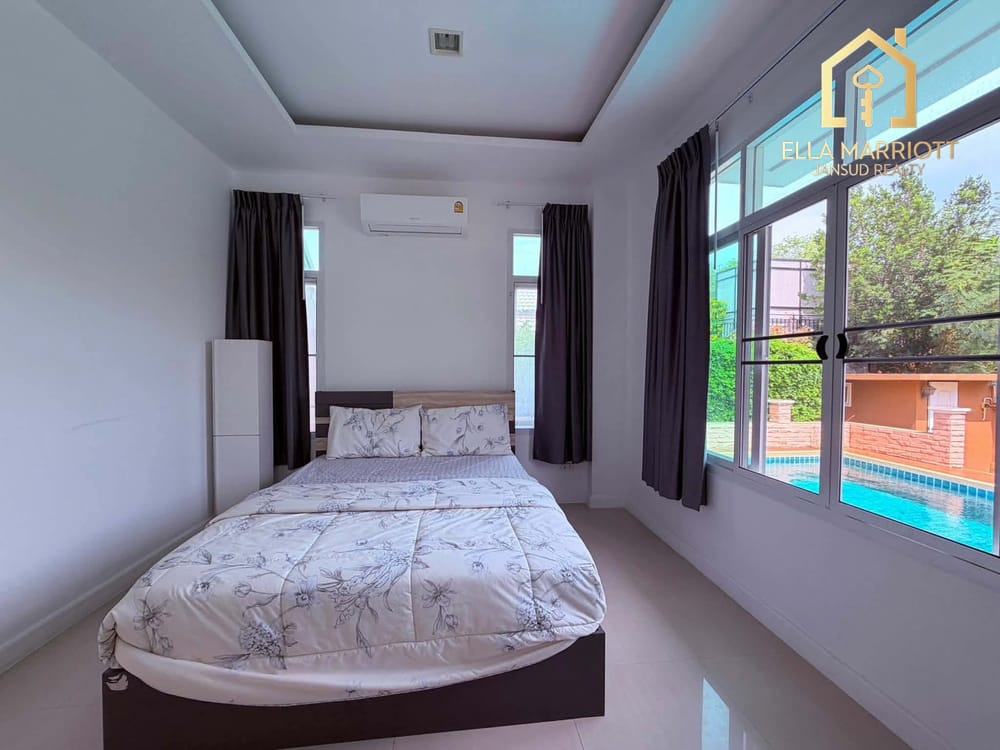 Rare Find! Spacious Villa Private Basement Hin Lek Fai 15