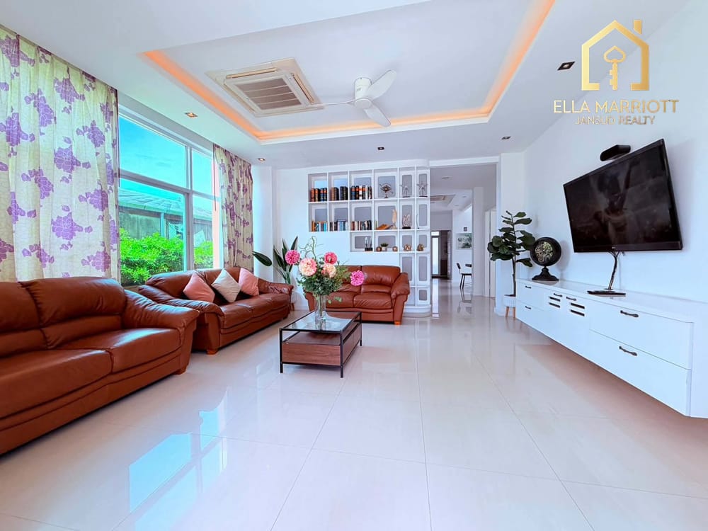 Rare Find! Spacious Villa Private Basement Hin Lek Fai 5
