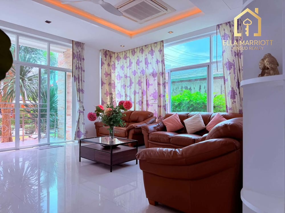 Rare Find! Spacious Villa Private Basement Hin Lek Fai 6