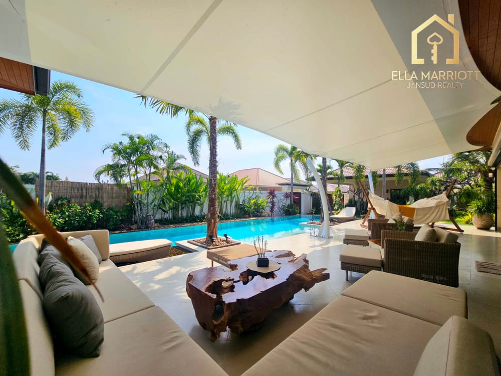 Luxury Villa with Natural Hills 2 16