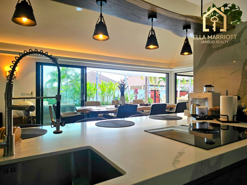 Luxury Villa with Natural Hills 2 25