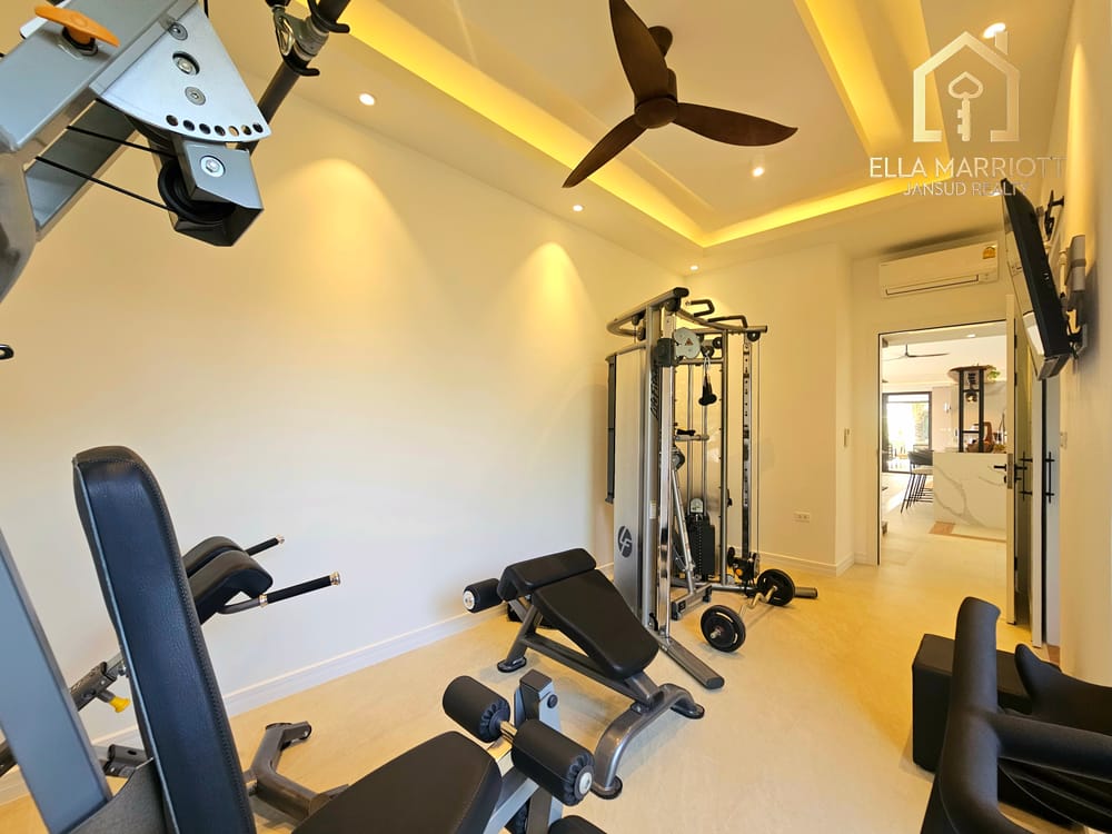 Luxury Villa with Natural Hills 2 9