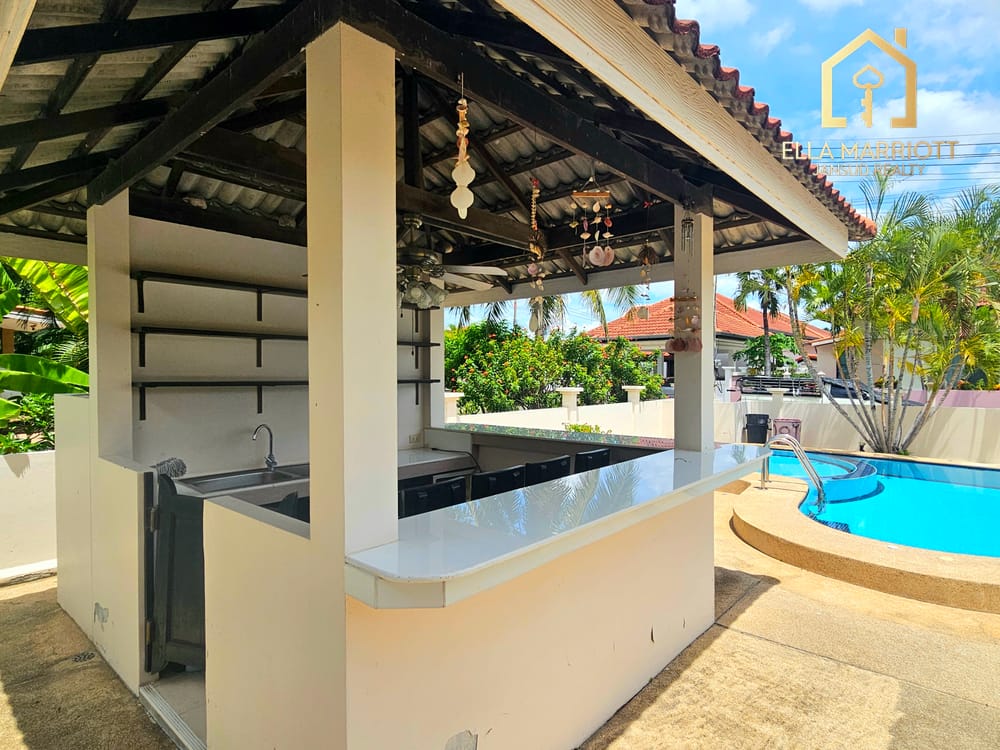 Charming Villa with Large Plot at Baan Thai Village 6