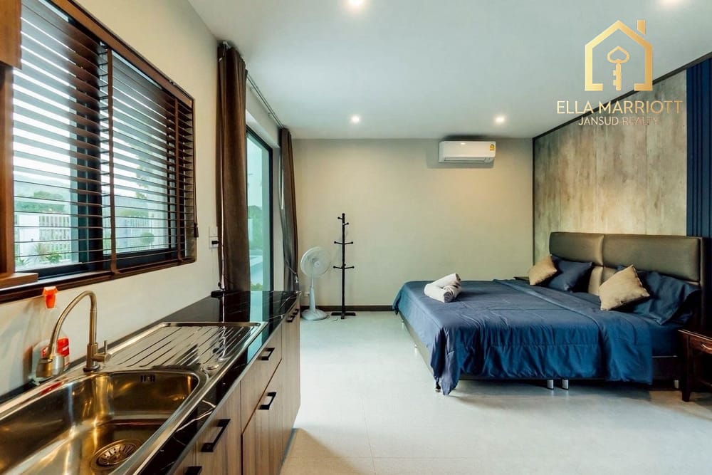 Ultimate Privacy: Grand Luxury Pool Villa in Prime Soi 102 Hua Hin 15