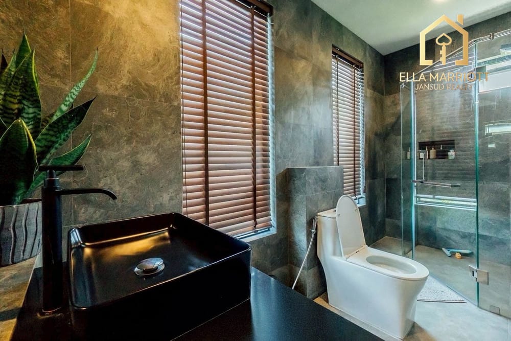 Ultimate Privacy: Grand Luxury Pool Villa in Prime Soi 102 Hua Hin 25