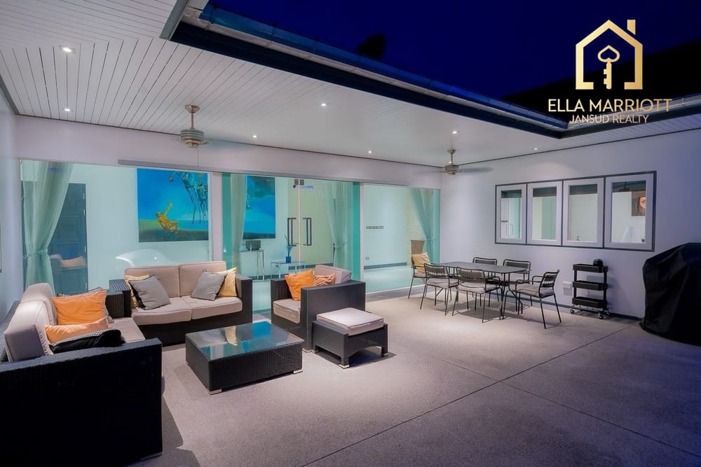 An Exclusive Masterpiece in Black Mountain Golf Club 16