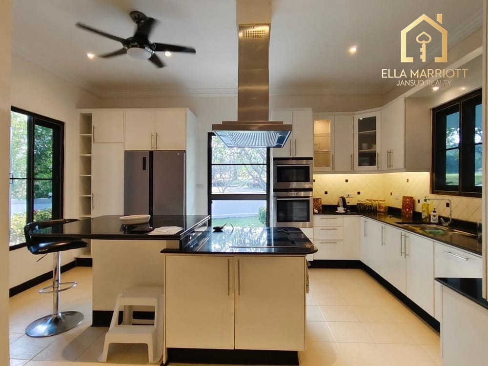 An exclusive project located at Palm Hills Golf Course 13