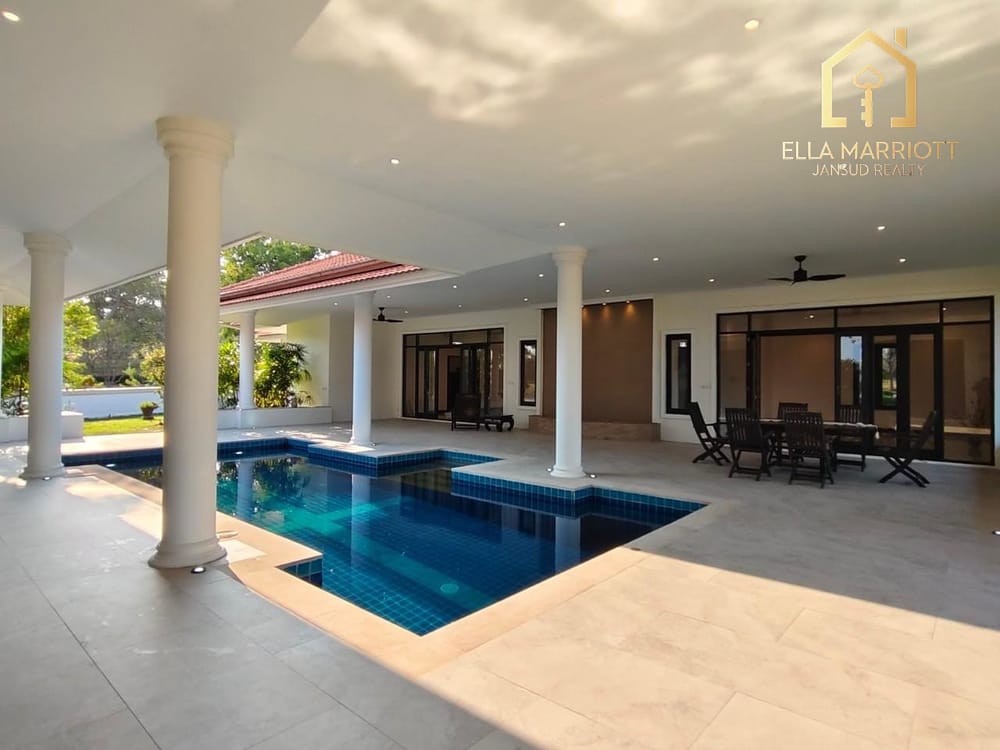 An exclusive project located at Palm Hills Golf Course 17