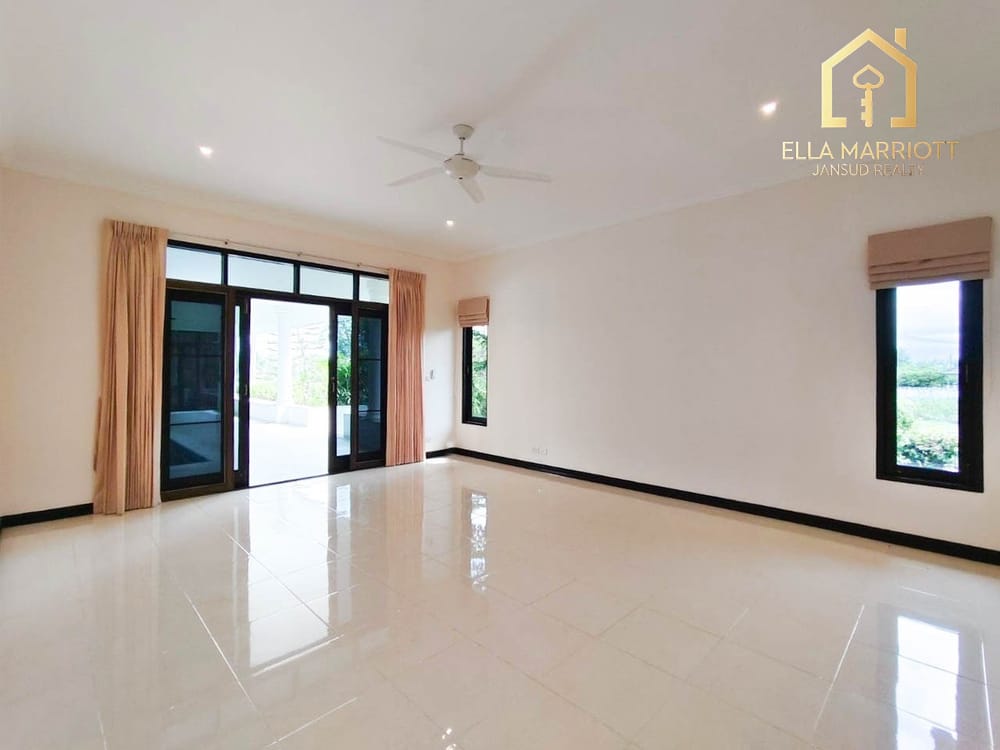 An exclusive project located at Palm Hills Golf Course 21