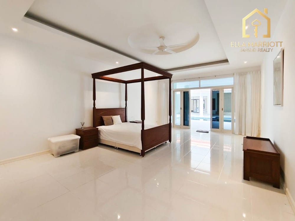 An exclusive project located at Palm Hills Golf Course 23
