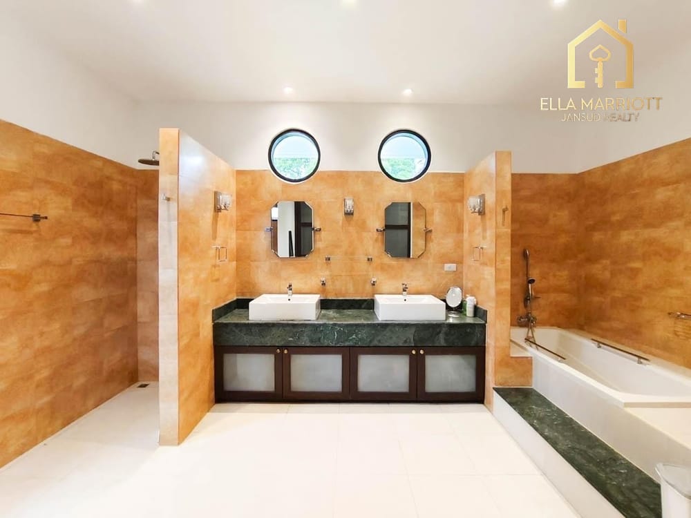 An exclusive project located at Palm Hills Golf Course 25