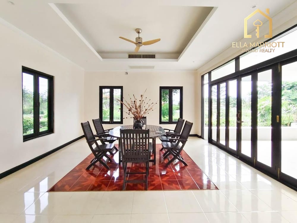 An exclusive project located at Palm Hills Golf Course 27