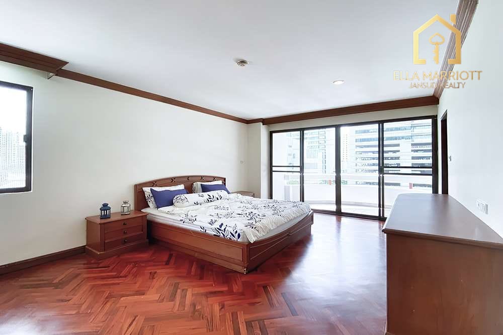 New renovated unit 2 bedrooms with balcony - pets 10