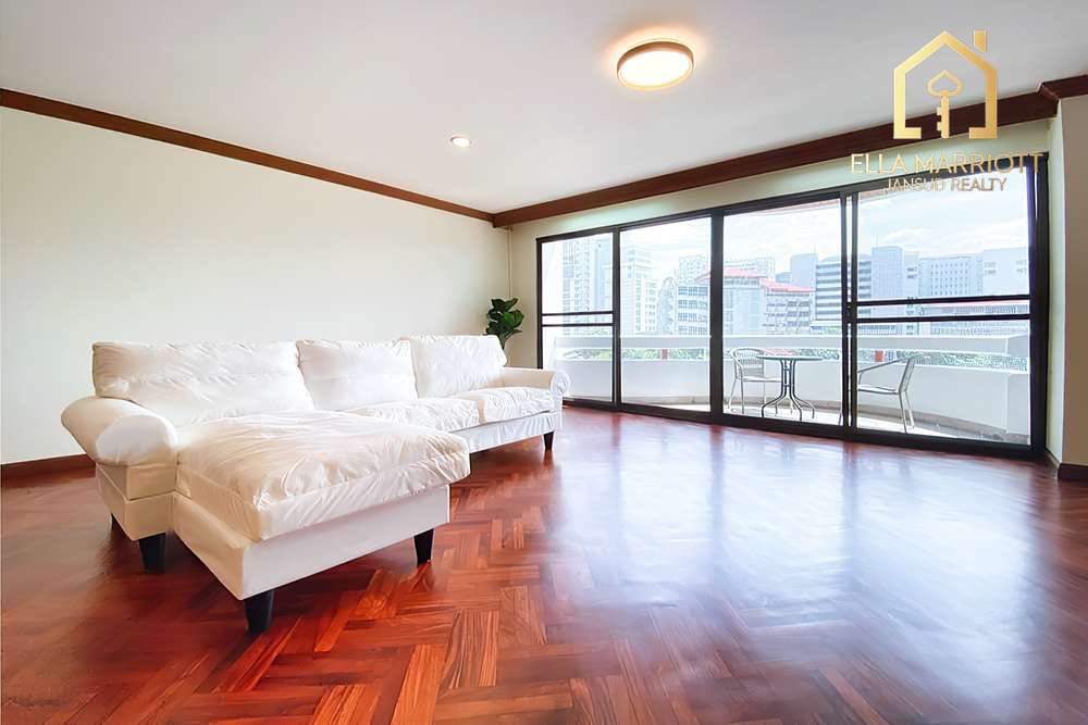 New renovated unit 2 bedrooms with balcony - pets 4