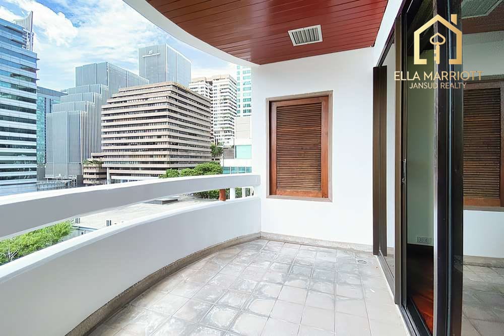 New renovated unit 2 bedrooms with balcony - pets 5