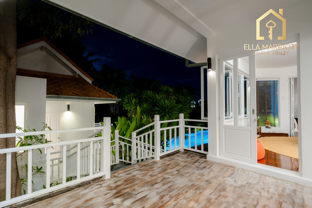 Balinese Luxury Pool Villa 22