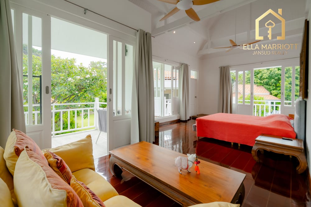 Balinese Luxury Pool Villa 29