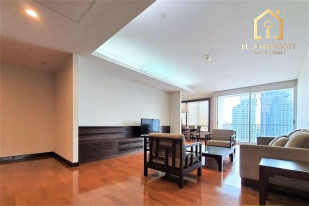 Rent 95K | 231sqm 3+1BR | Thonglor High-Rise | Big Balcony 1