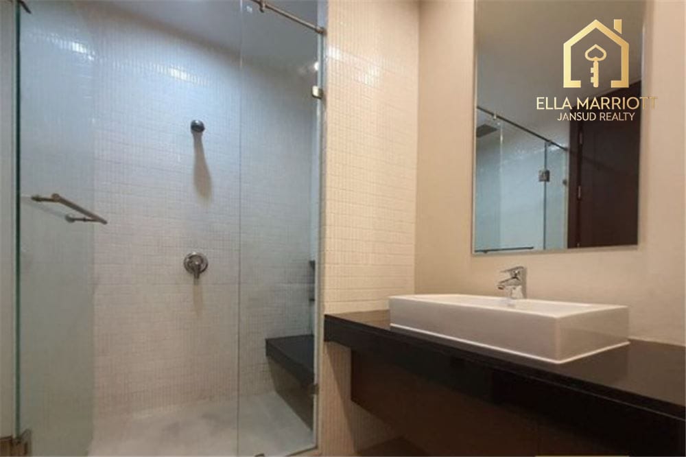 Rent 95K | 231sqm 3+1BR | Thonglor High-Rise | Big Balcony 15