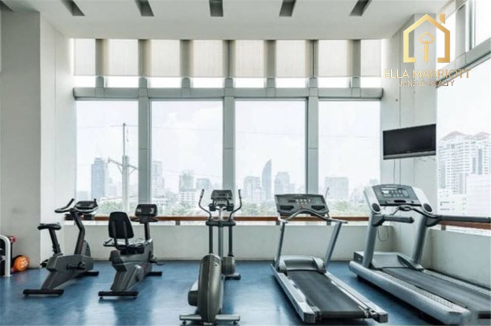Rent 95K | 231sqm 3+1BR | Thonglor High-Rise | Big Balcony 17