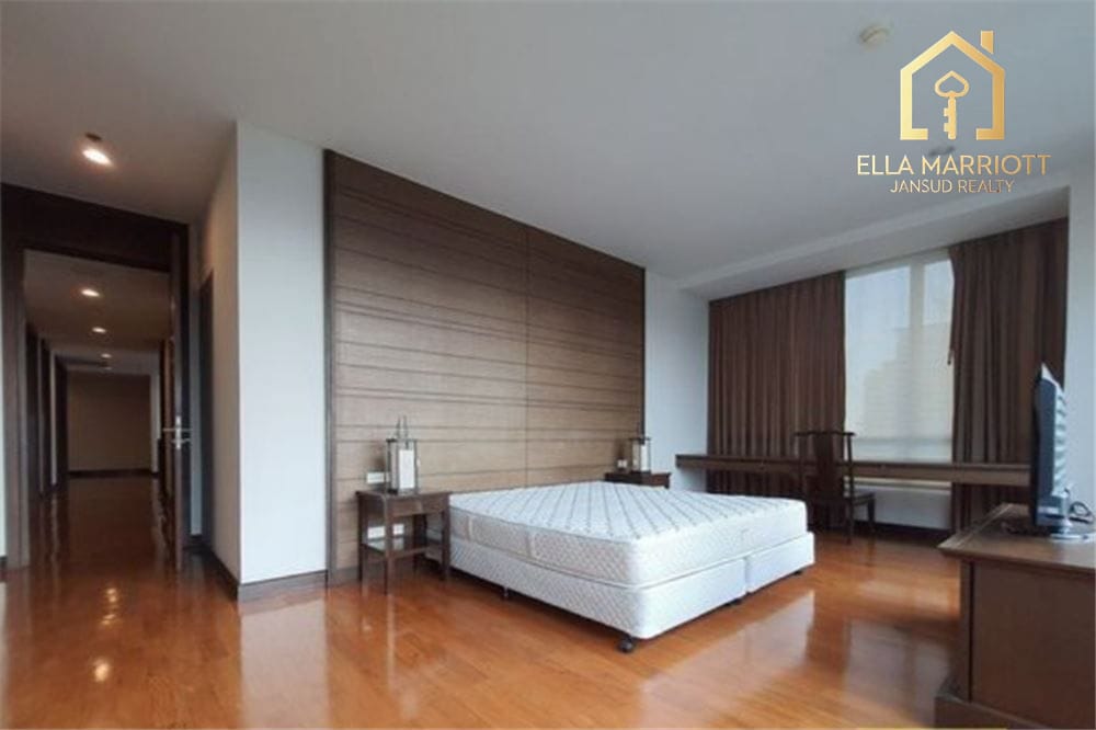 Rent 95K | 231sqm 3+1BR | Thonglor High-Rise | Big Balcony 6