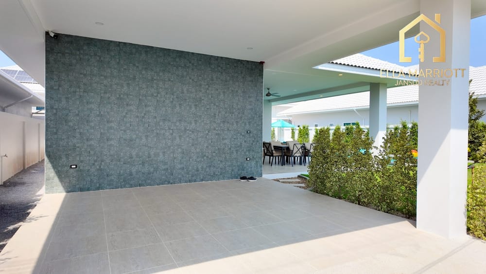 Modern Resort Living with Private Saltwater Pool at Meedee Home 22