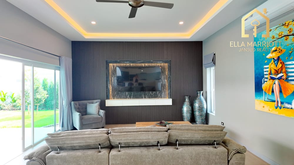 Modern Resort Living with Private Saltwater Pool at Meedee Home 4
