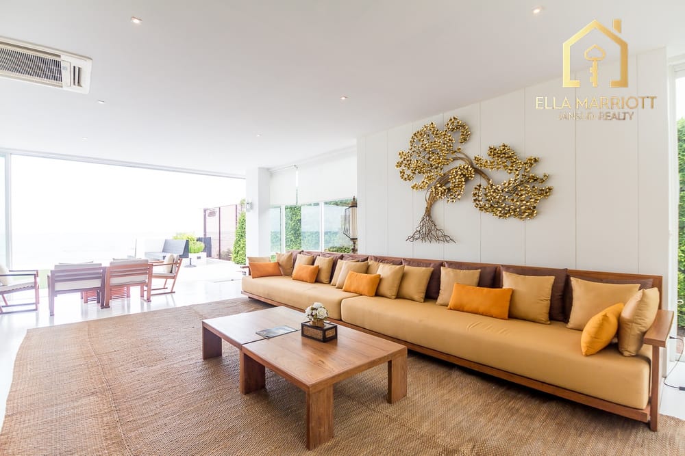 Ultra-Modern Beachfront Sanctuary 26