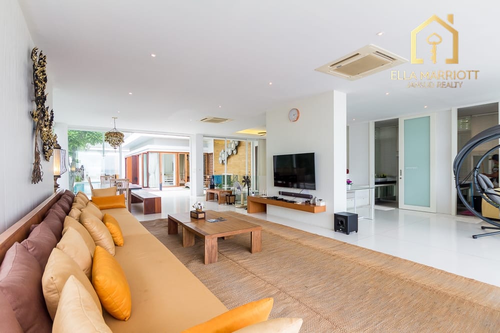 Ultra-Modern Beachfront Sanctuary 27